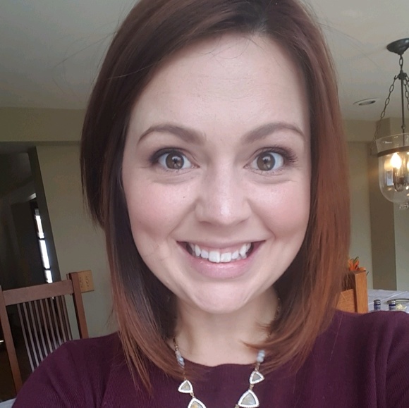 Meet your Posher, Katie - Picture 1 of 1